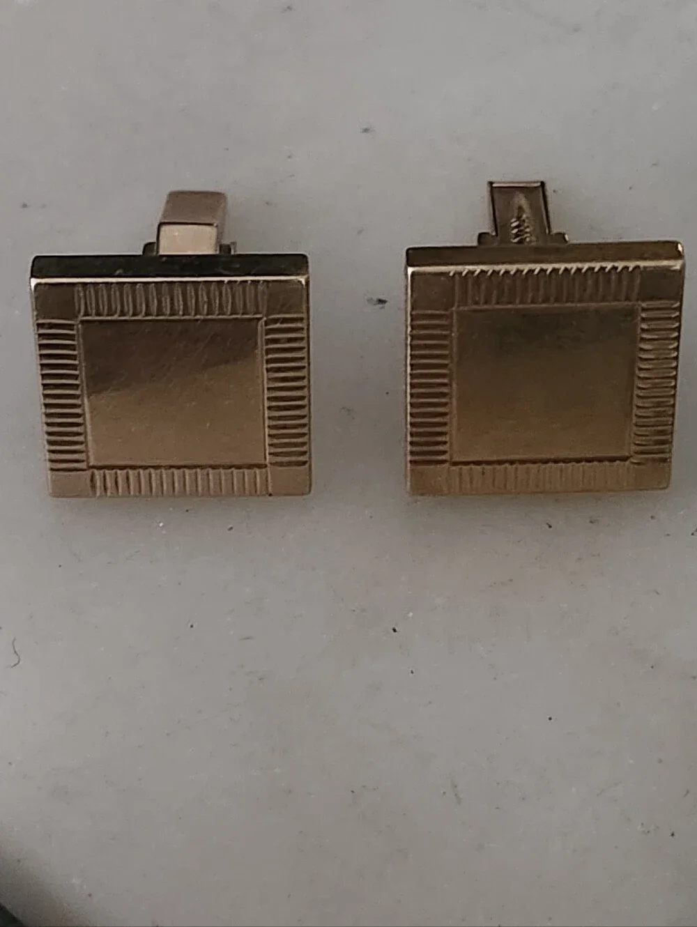 Vtg 14k Gold Square Engraved Border Cufflinks